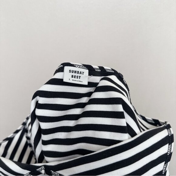 Aritzia Womens Large Sunday Best Vneck Striped Bodysuit - Picture 7 of 12